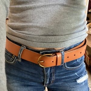 American Eagle light brown leather belt- XS/S